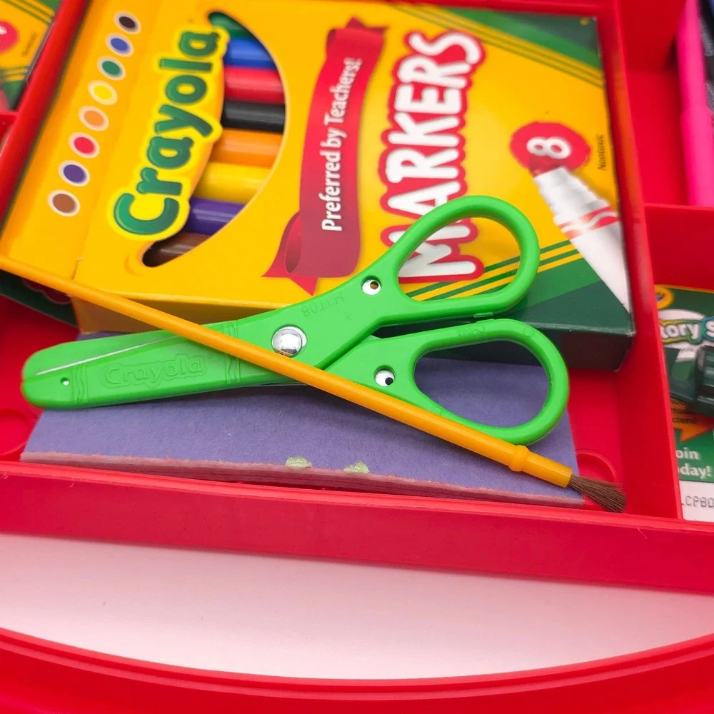 Crayola Art Case 2013 Kids Red Kit Discontinued Crayons Dandelion Markers Set